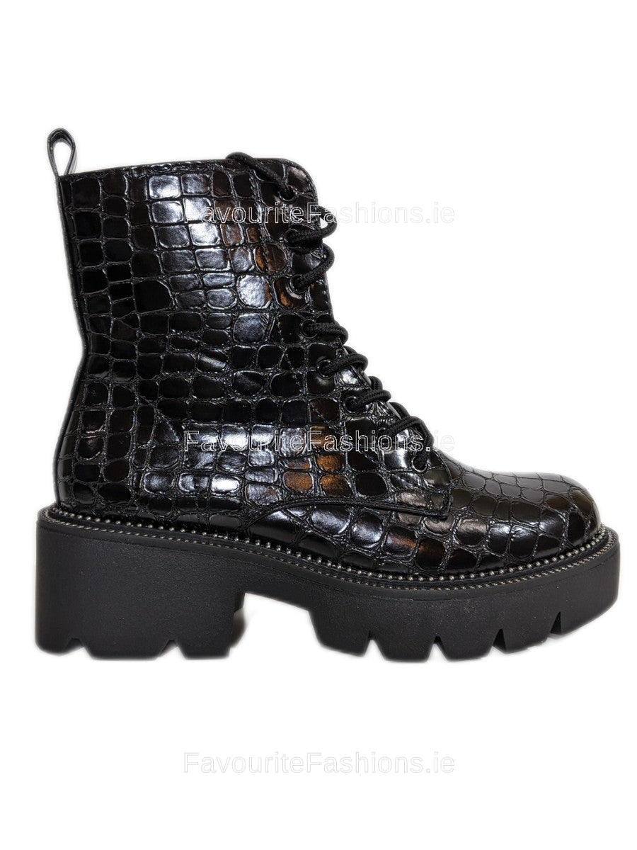 Chunky best sale croc boots