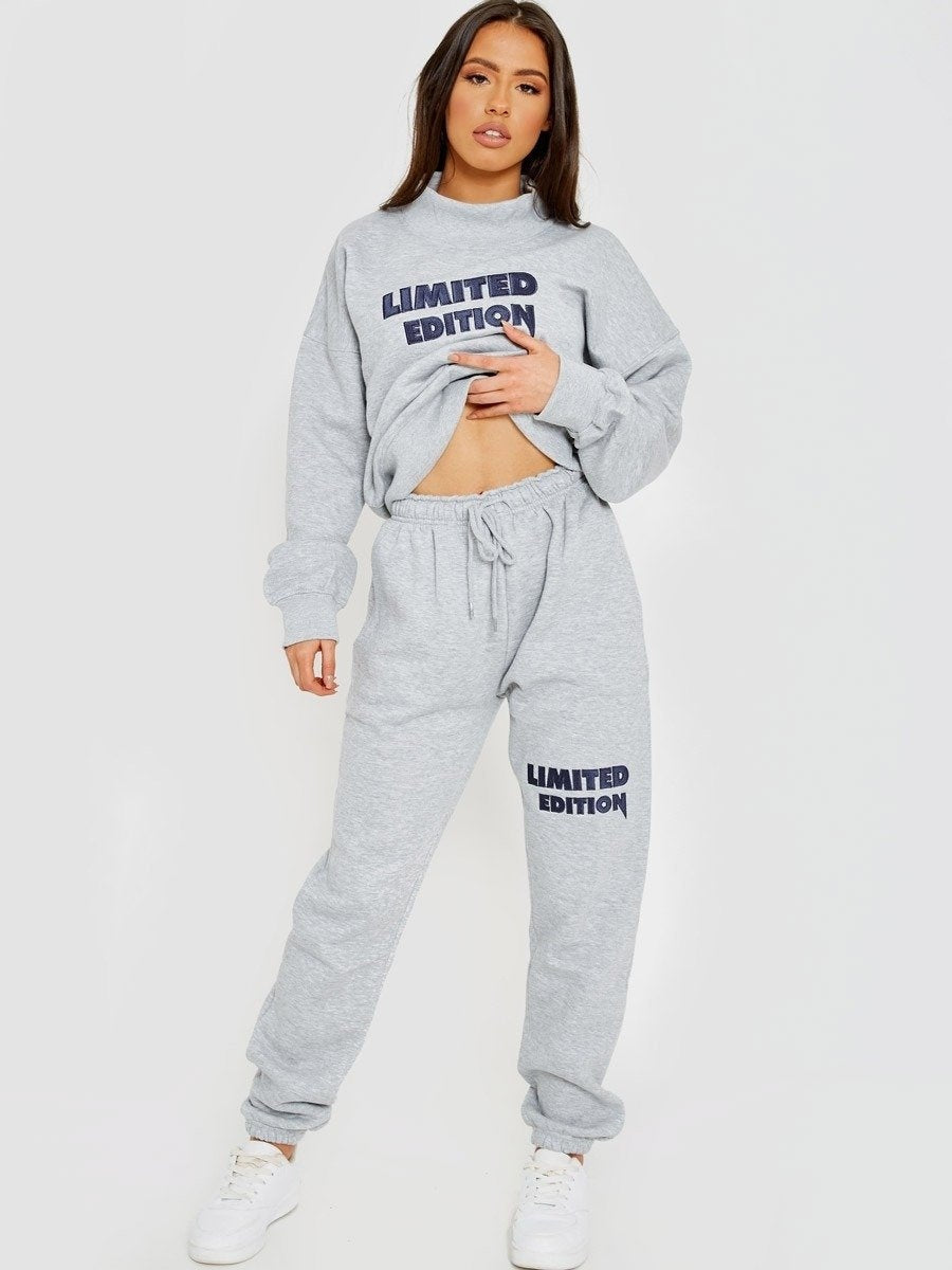 Women's embroidered discount fleece sweatsuit set